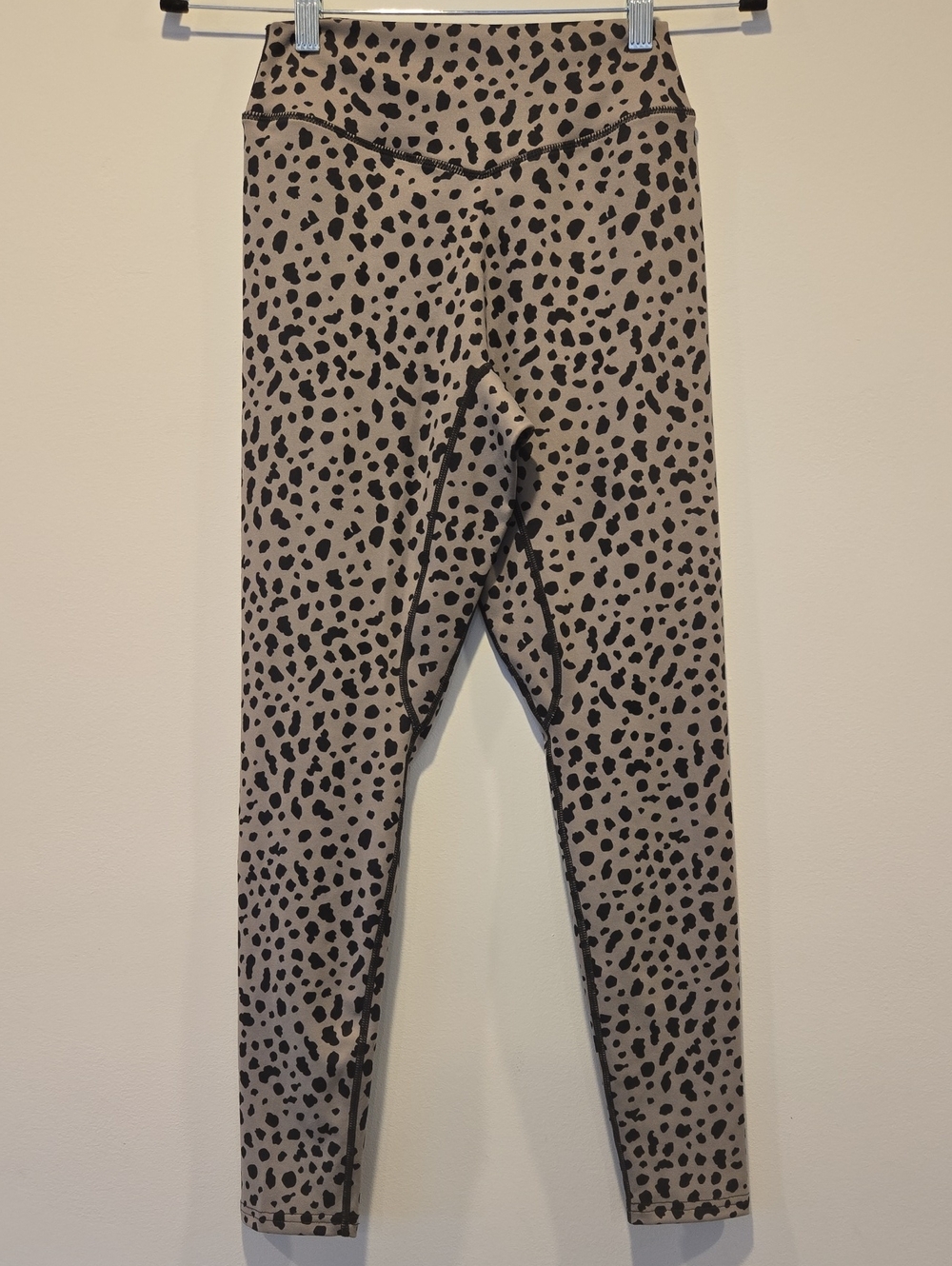 Balance Athletica Womens Size M Grey Leopard Leggings